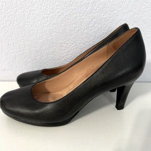 Naturalizer Black Pumps Size 8.5